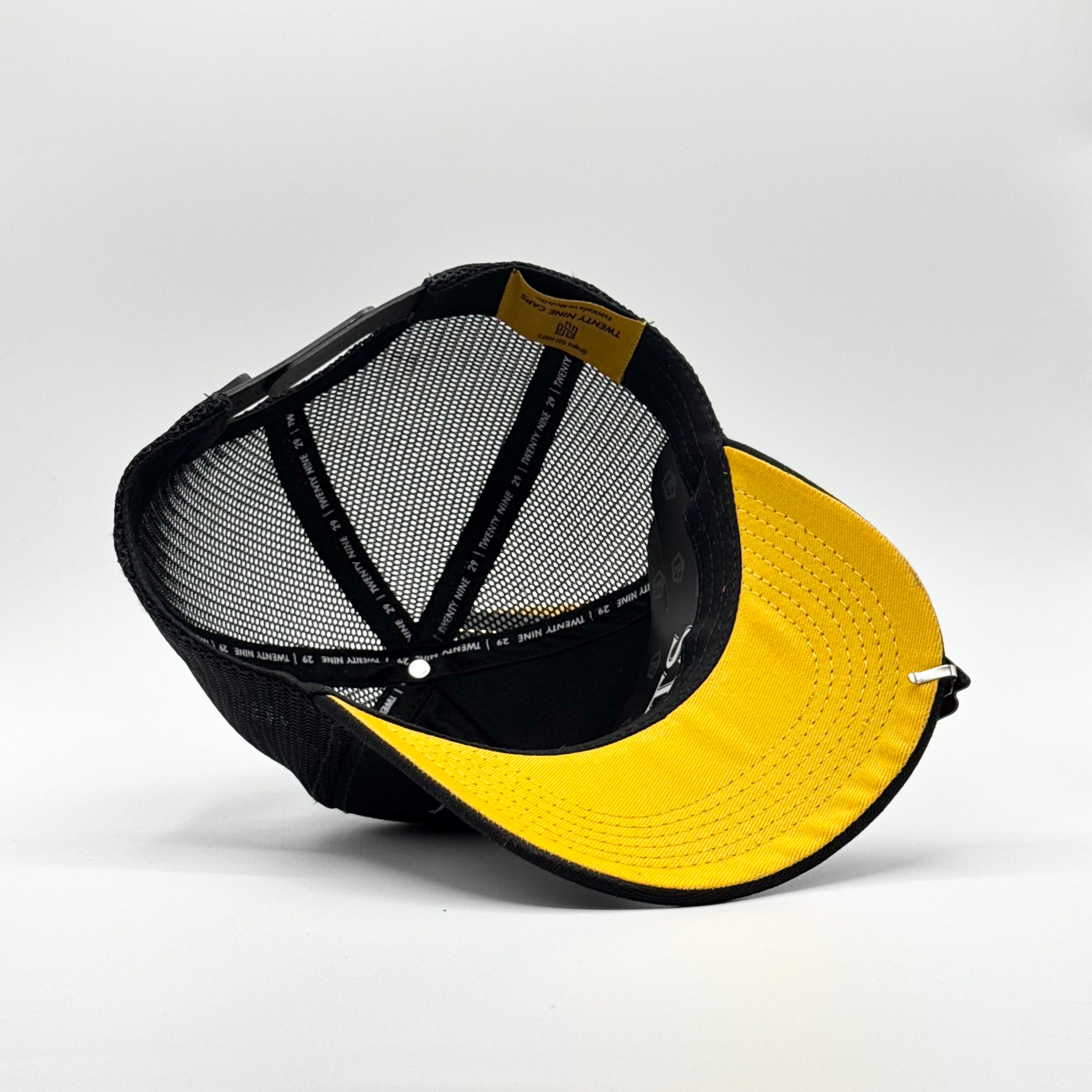 TWENTY NINE (NEGRO/AMARILLO)