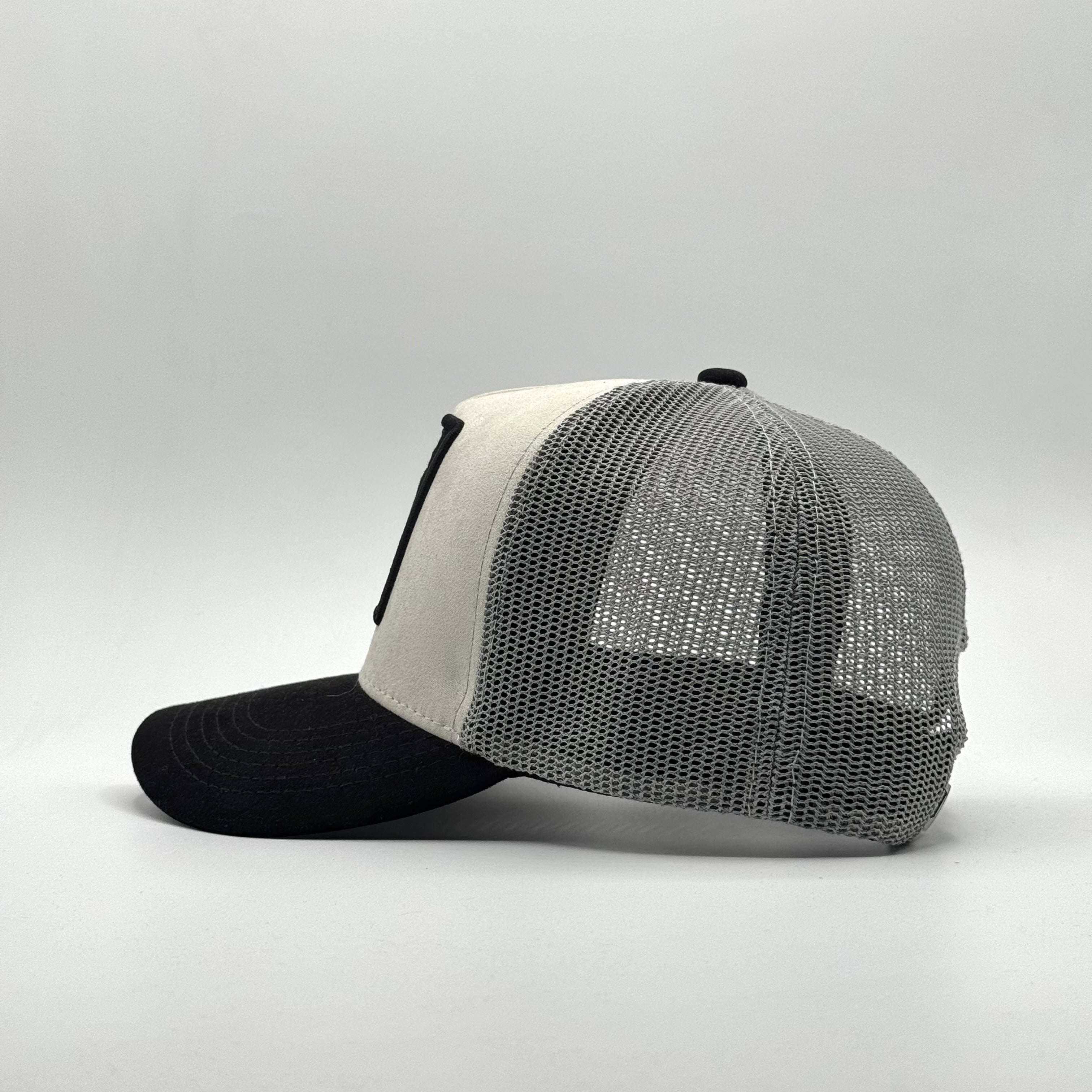 CAPRICORNIO / BEIGE - NEGRO