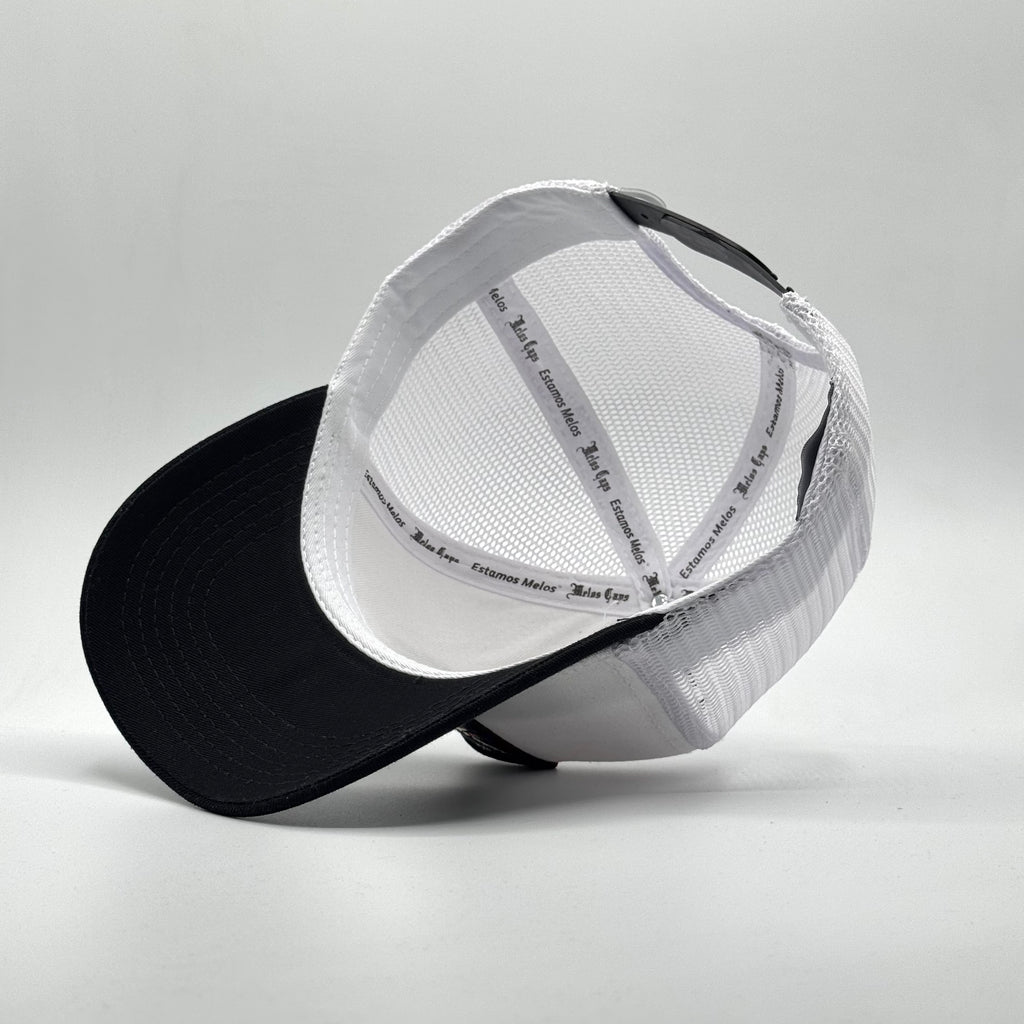 TAURO / BLANCO - NEGRO