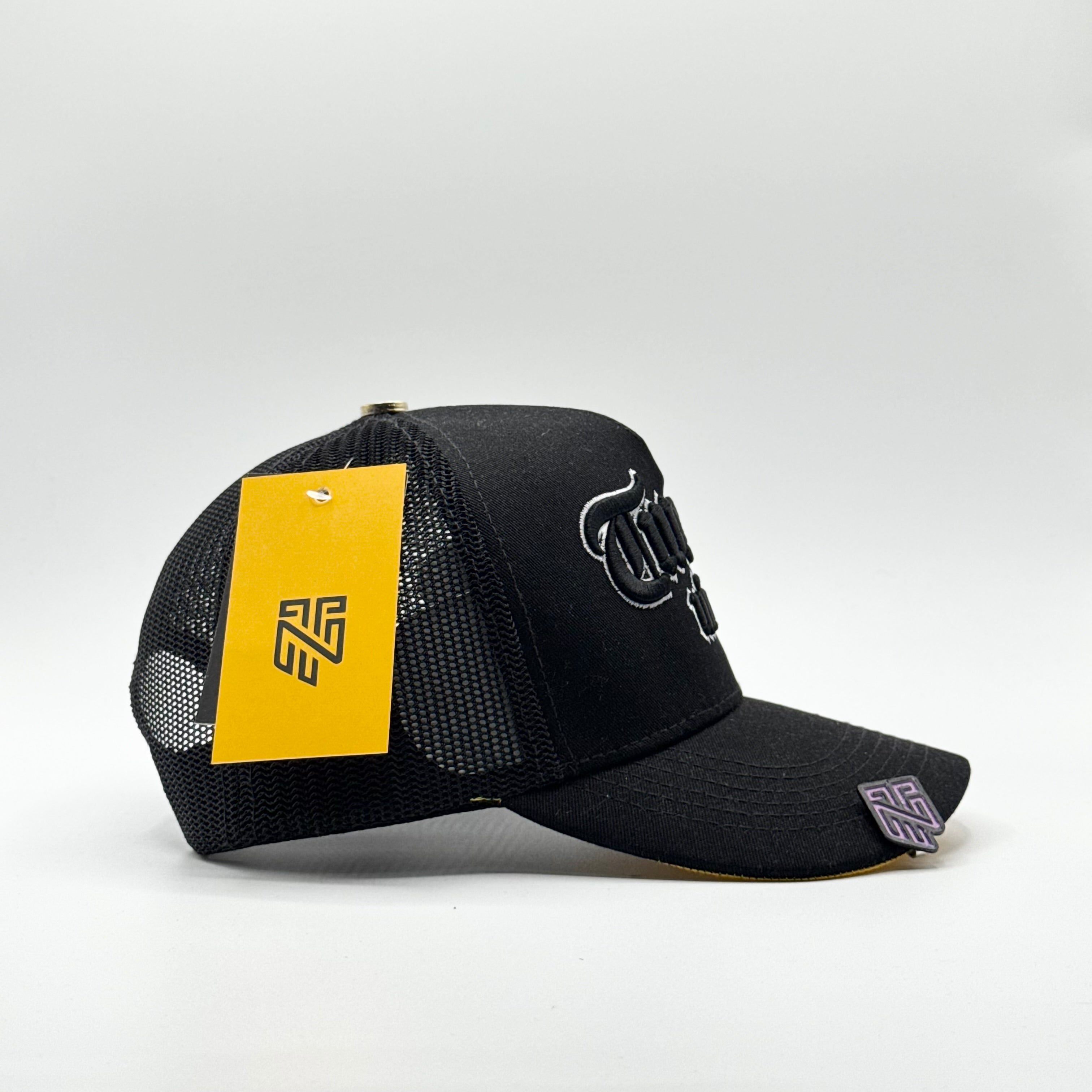 TWENTY NINE (NEGRO/AMARILLO)