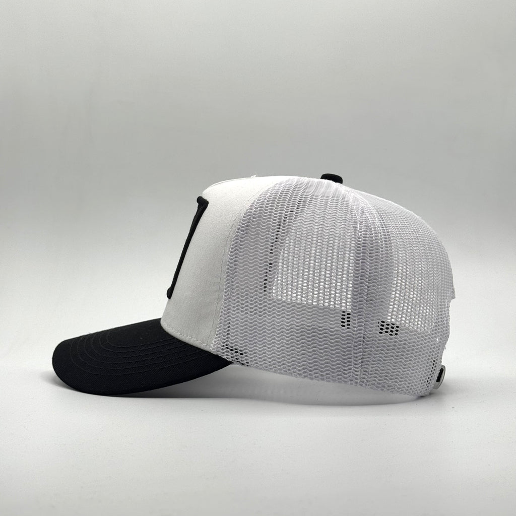 TAURO / BLANCO - NEGRO