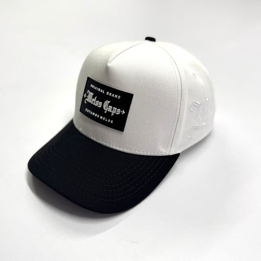 MELOS CAPS CLASSIC BLANCA CON NEGRO
